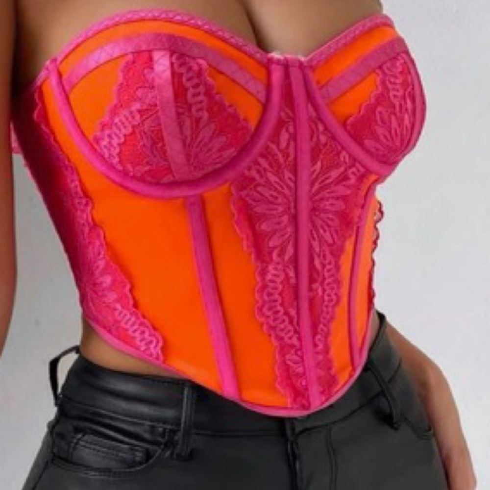 Bustier - Picture 3 of 5
